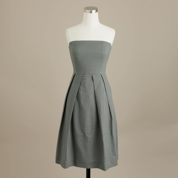 J. Crew Dresses & Skirts - J Crew Solid Embossed Lorelei Dress